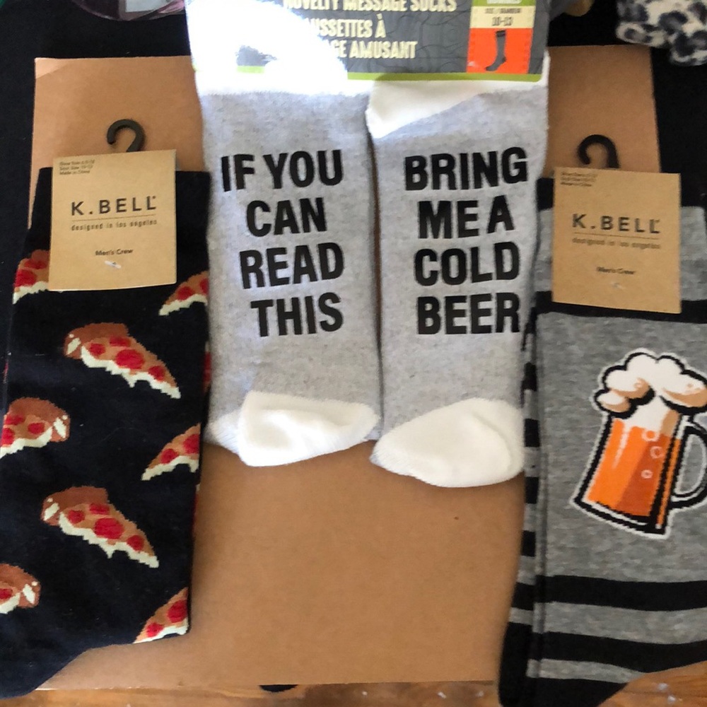 NWT 3pair of beer & pizza socks